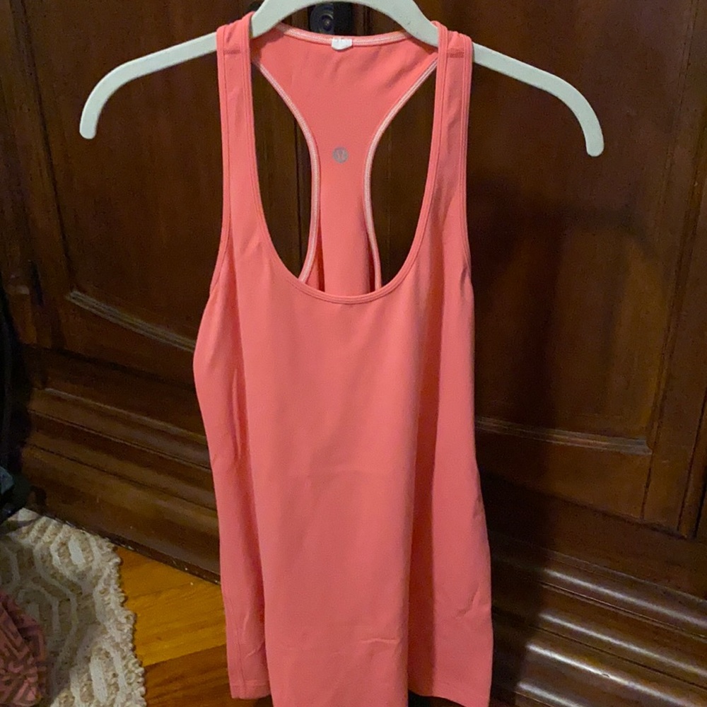 Gorgeous lululemon tank